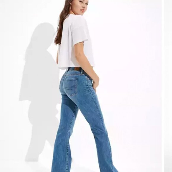 AMERICAN EAGLE Women's Ne(x)t Level Stretch Low-Rise Flare Jeans | Size 14 R - Picture 3 of 13